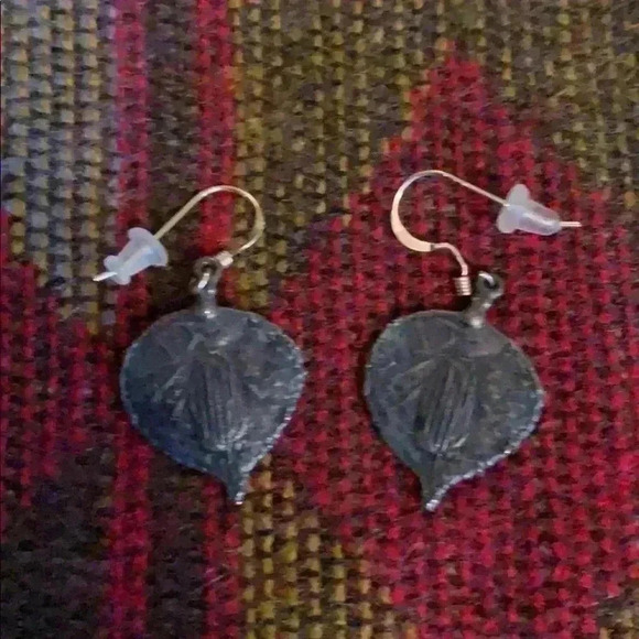 Women’s earrings - Picture 1 of 1